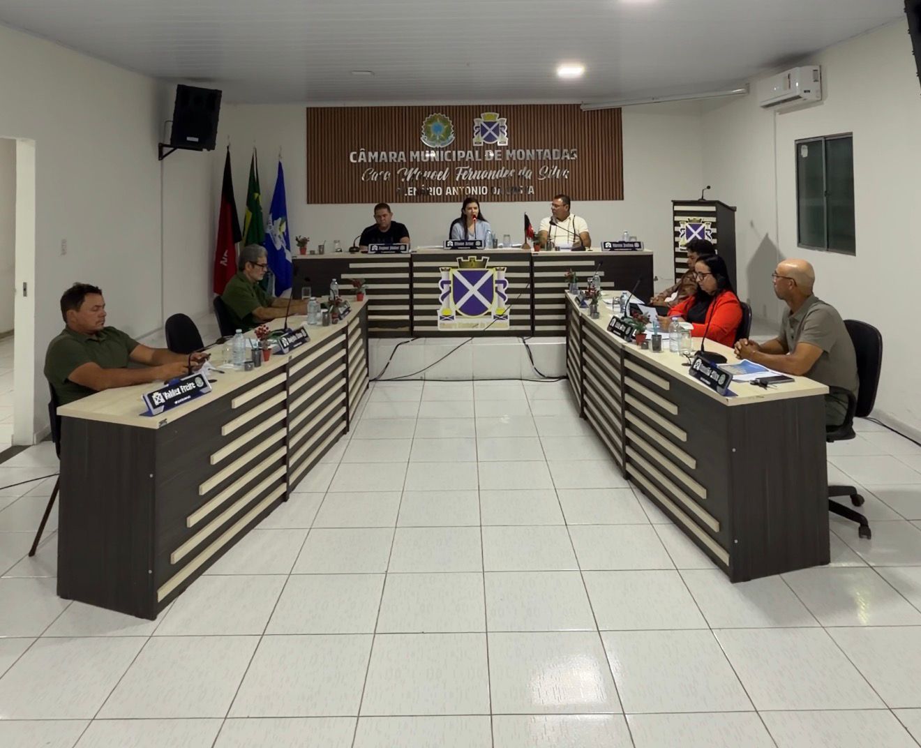 Câmara de Montadas realiza 8ª Sessão Ordinária com aprovação de seis requerimentos e projetos relevantes